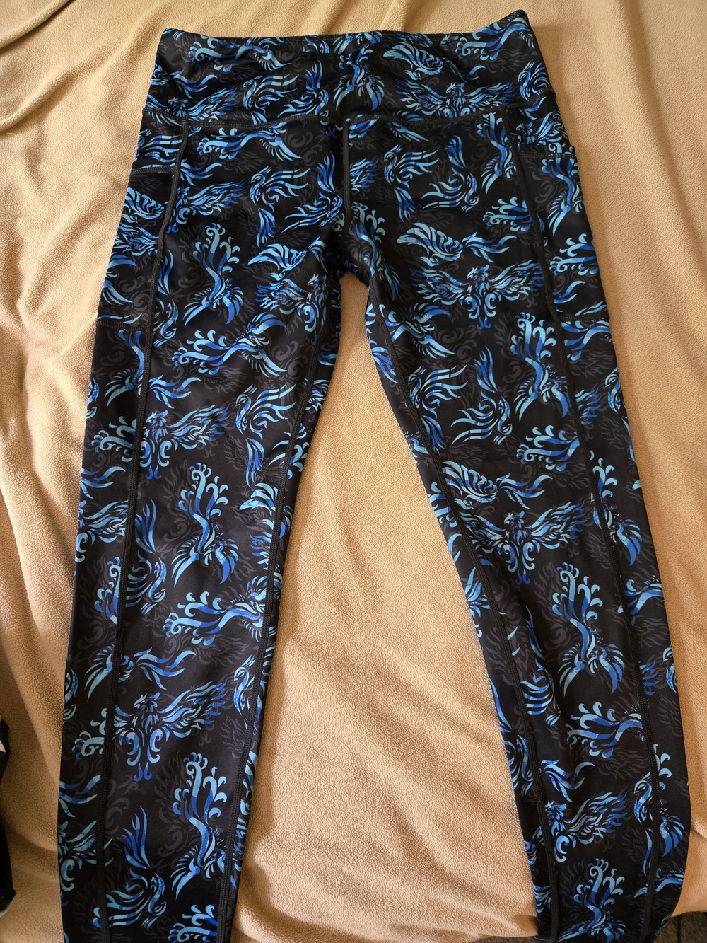 Constantly Varied Gear Black/Blue Ice Phoenix Print Size Lg Full Length Leggings